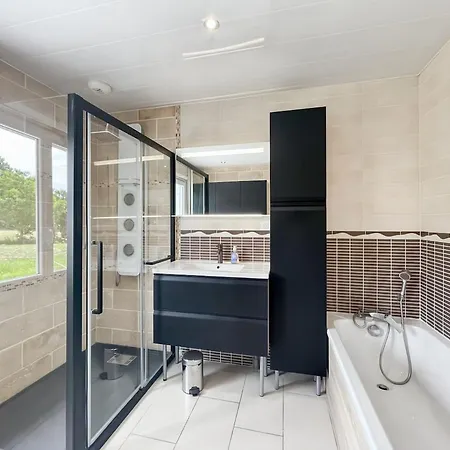 Ferienhaus L'abri Cotier, Maison Spacieuse Avec Jardin *